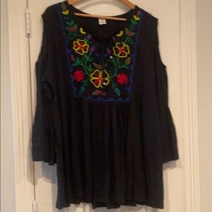 EUC Riviera Sun embroidered top XL Black